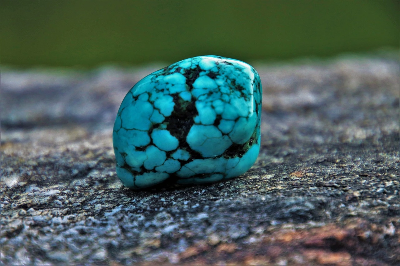 pfi-All-about-December-Birthstone-Turquoise-Tanzanite-and-Zircon-03112023