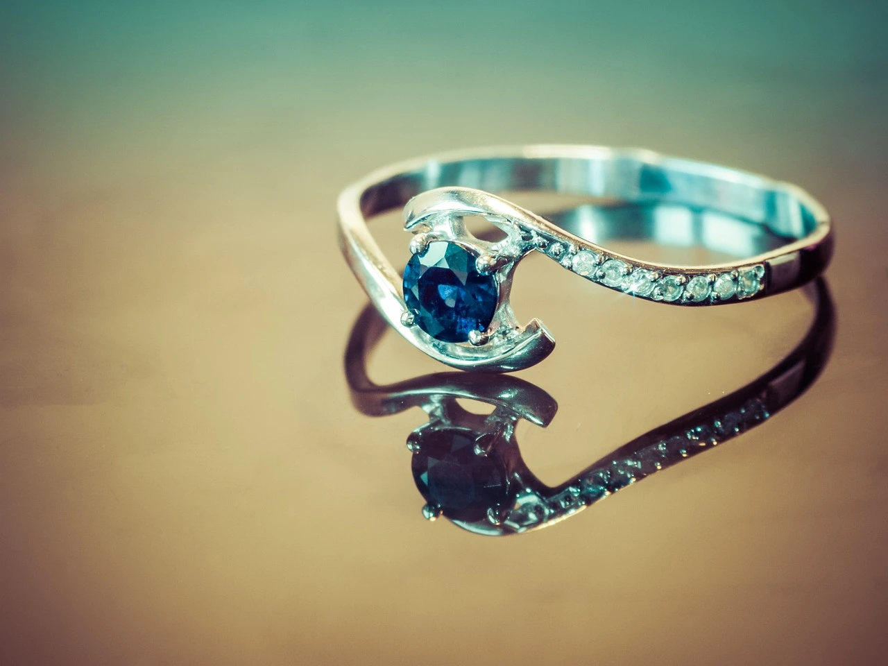 pfi-All-about-September-birthstone-–-Sapphires-03112023