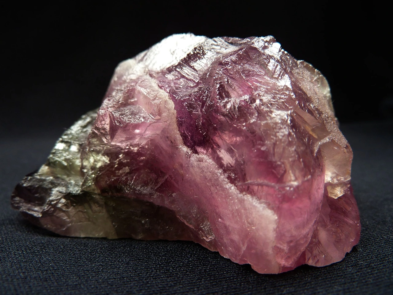 pfi-The-Healing-Powers-of-Precious-Stones-and-Gemstones-03112023