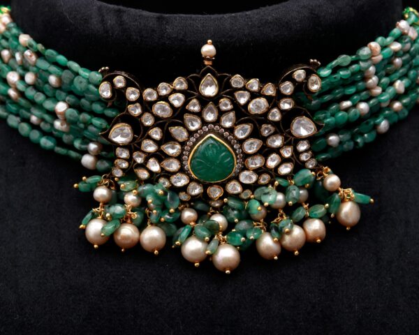 AJSLNK07a emerald choker