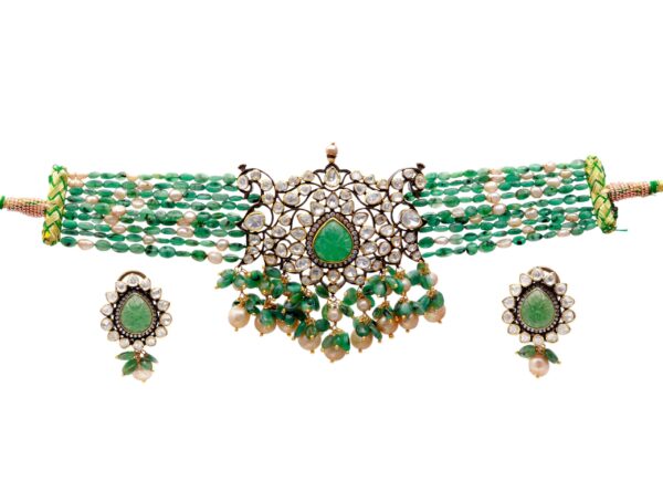 emerald choker